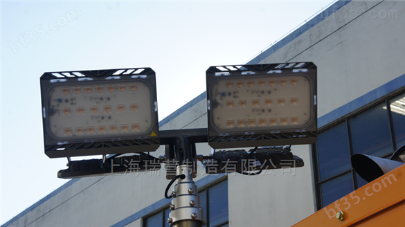 1200方防汛抢险照明一体式多功能泵车